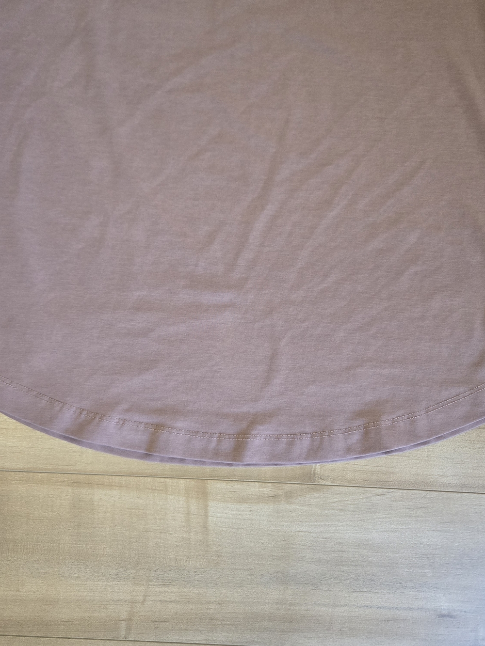 Cuts Clothing Men’s Medium AO Curve-Hem Short Sleeve Tee | Rosewood Mauve - Picture 2 of 8